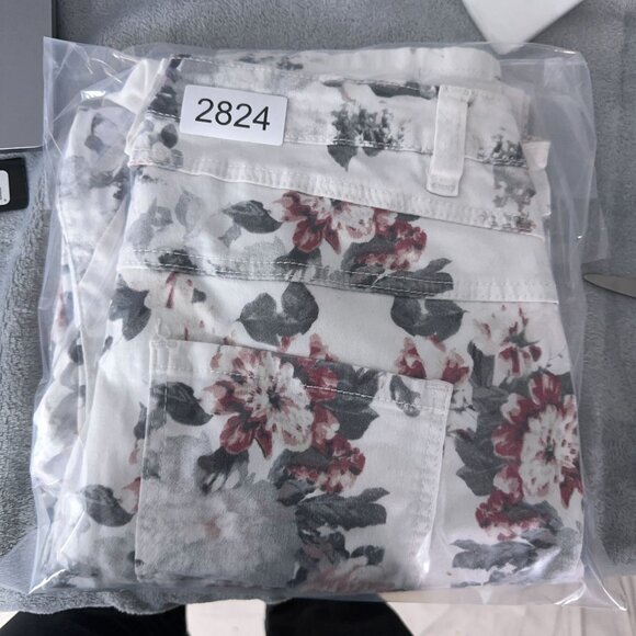 Colloseum Floral Skinny Jeans Womens Size X Large Mid Rise Button Fly White Gray - Picture 11 of 11